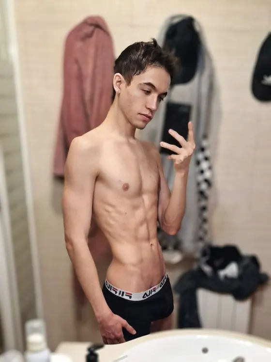 Noah, Brazilian male escort in Dubai — photo 10