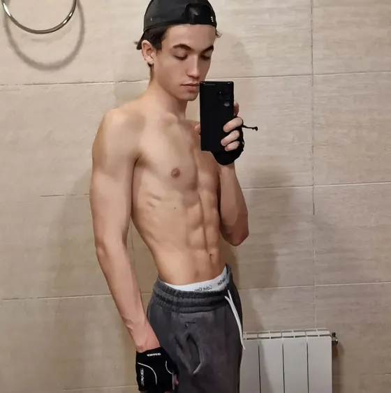Noah, Brazilian male escort in Dubai — photo 5
