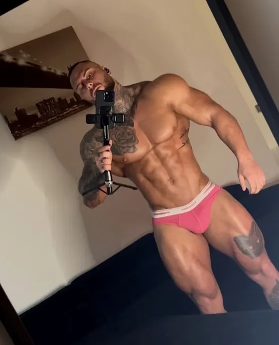 Oscar, Brazilian male escort in Dubai — photo 7