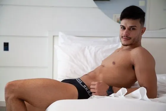 Oscar, Brazilian male escort in Dubai — photo 8