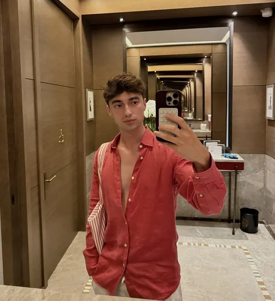 Oscar, male escort in Dubai