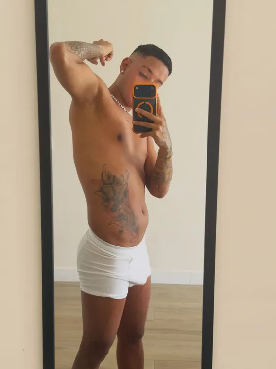 Oscar, Brazilian male escort in Dubai โ photo 7