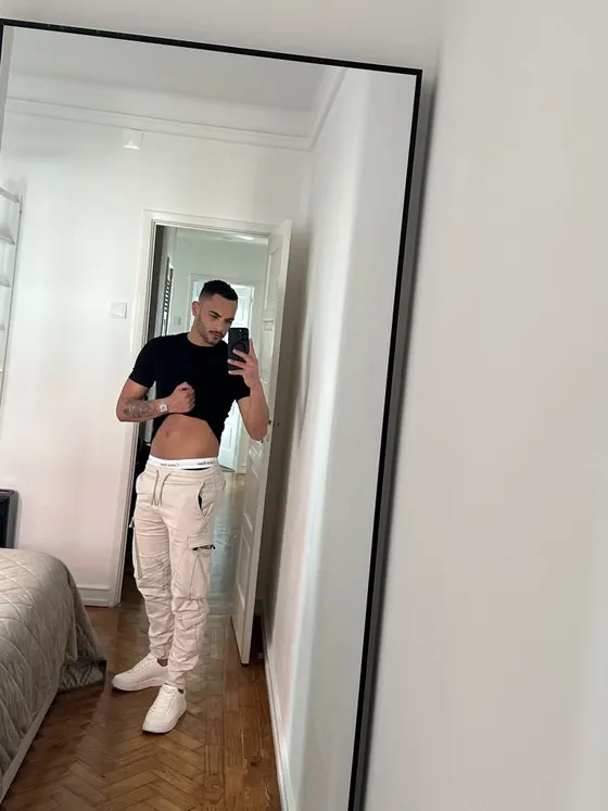 Owen, male escort in Dubai — photo 13