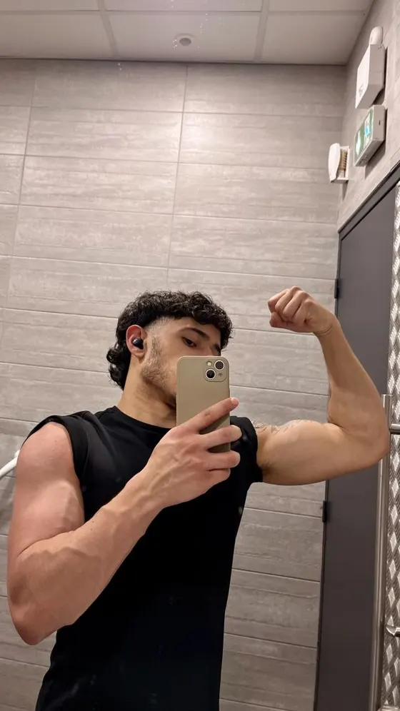 Owen, Brazilian male escort in Dubai — photo 7