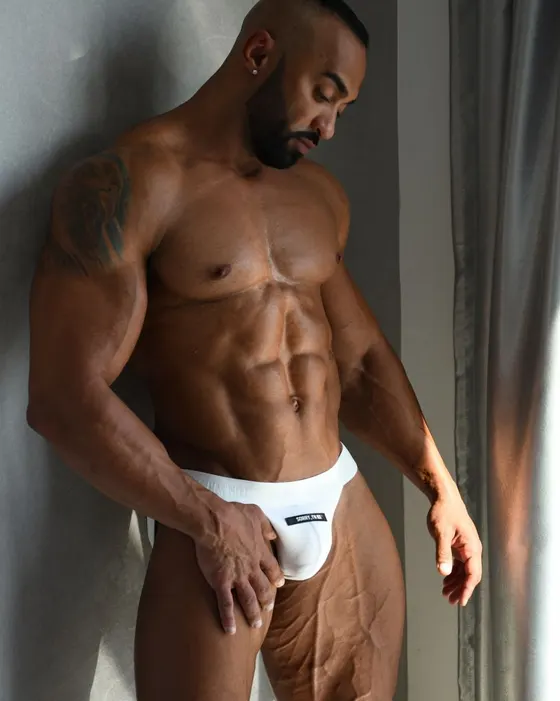 Pablo, Brazilian male escort in Dubai — photo 18