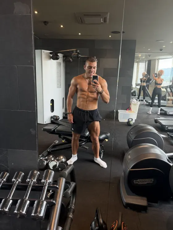 Roman, Russian male escort in Dubai — photo 10