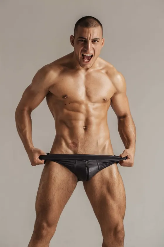 Roman, Russian male escort in Dubai — photo 17