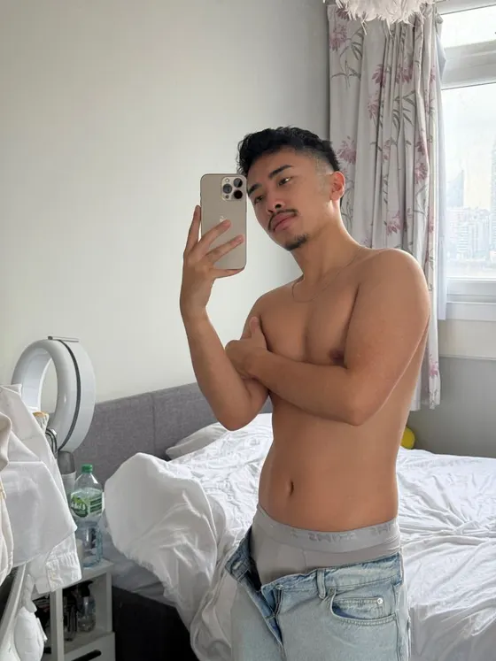 Roman, Asian male escort in Dubai โ photo 8