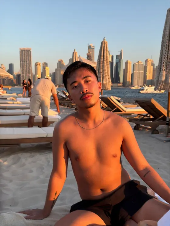 Roman, Asian male escort in Dubai โ photo 9