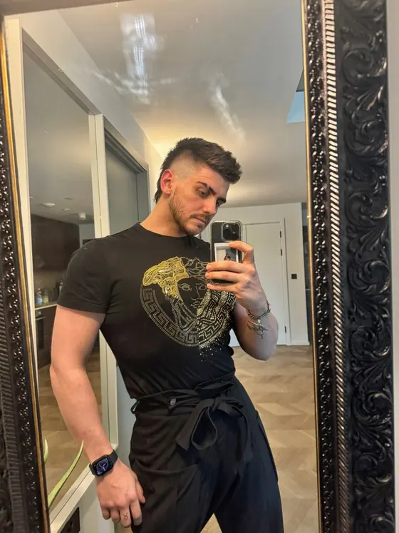 Ryan, male escort in Dubai — photo 13