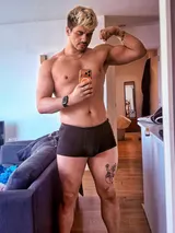 Ryan, male escort in Dubai — photo 3