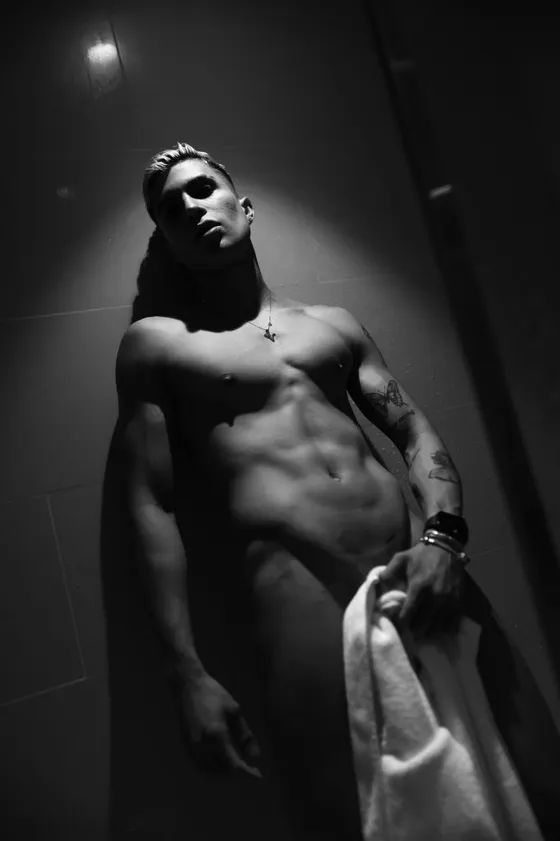 Ryan, male escort in Dubai — photo 7