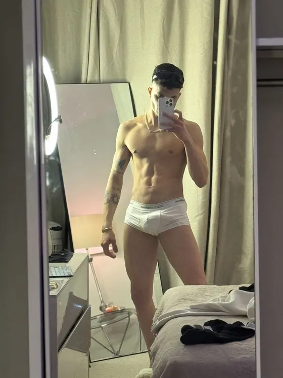 Ryan, male escort in Dubai — photo 8