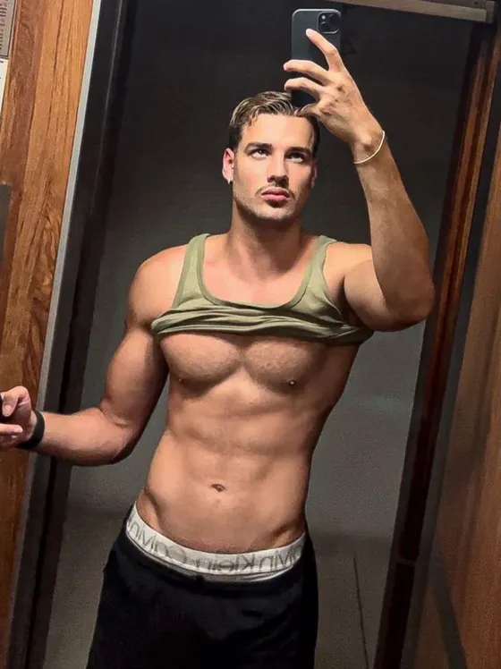 Ryan, Brazilian male escort in Dubai โ photo 2