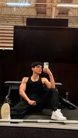 Sean, male escort in Dubai — photo 4