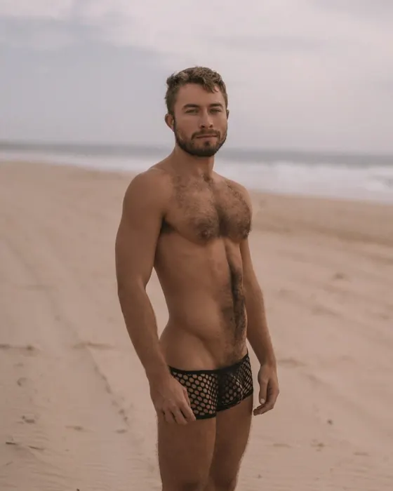 Sean, Brazilian male escort in Dubai โ photo 11