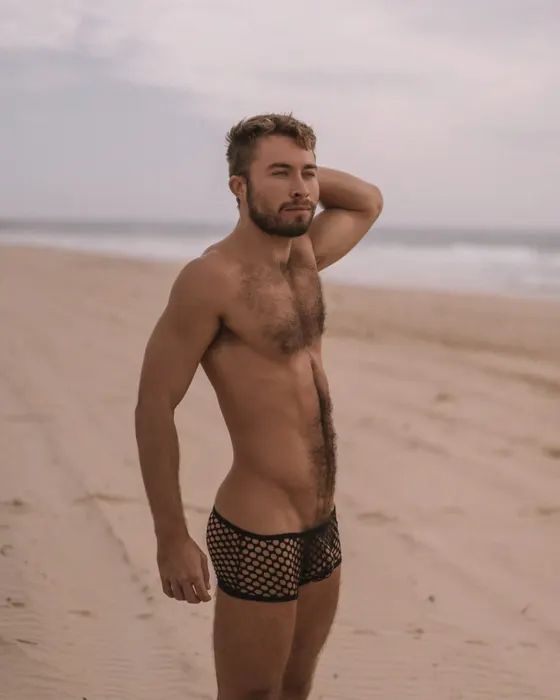 Sean, Brazilian male escort in Dubai โ photo 16
