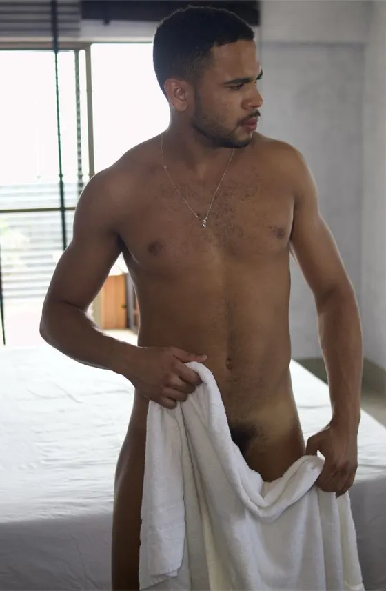 Sean, male escort in Dubai — photo 4