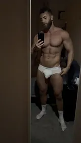 Sean, male escort in Dubai — photo 4