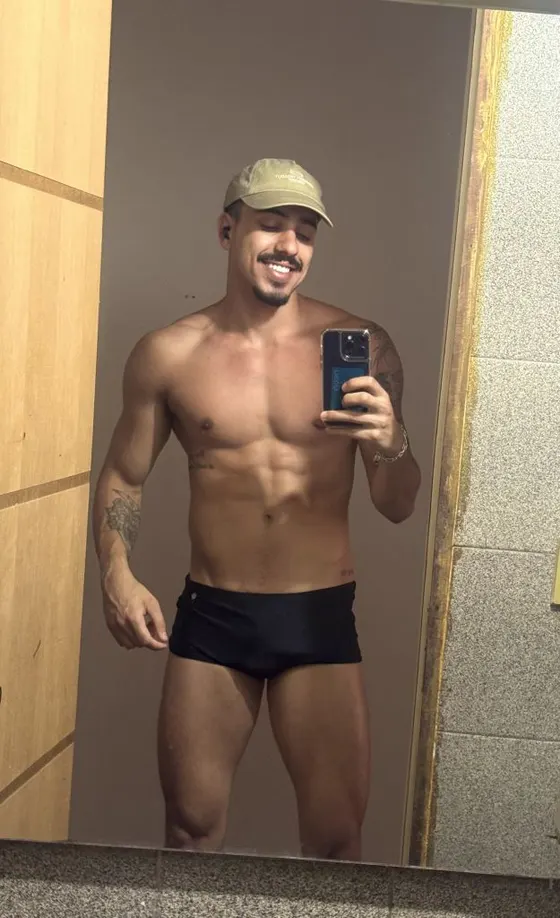 Sean, male escort in Dubai โ photo 10