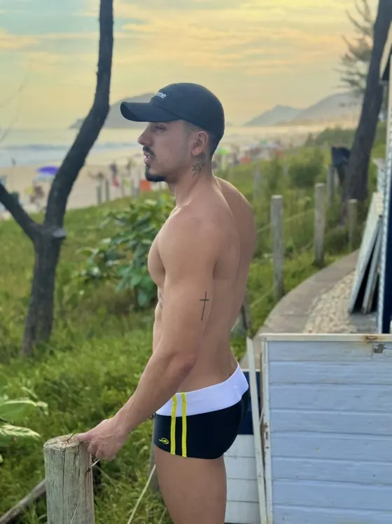 Sean, male escort in Dubai โ photo 13