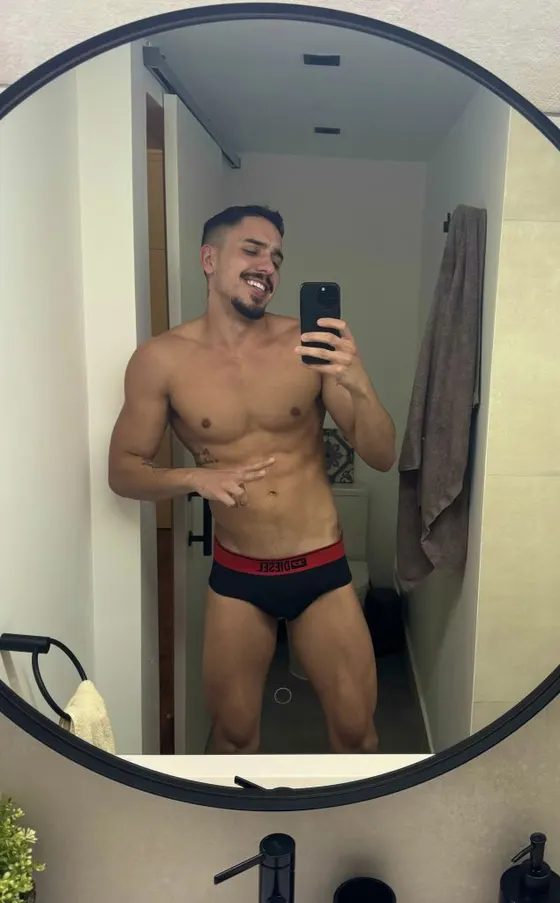 Sean, male escort in Dubai โ photo 17