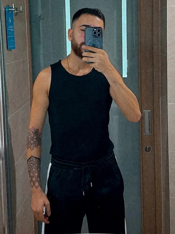 Stefan, Japanese male escort in Dubai — photo 18