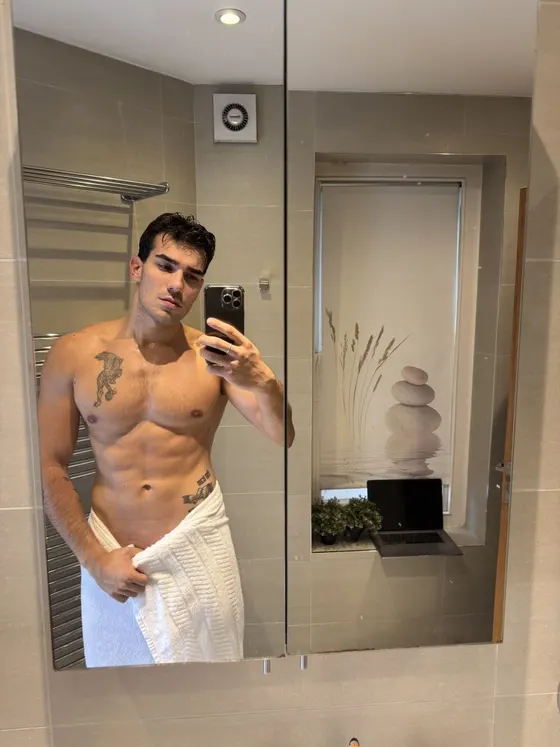 Theo, male escort in Dubai — photo 13
