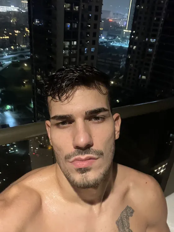 Theo, male escort in Dubai — photo 6