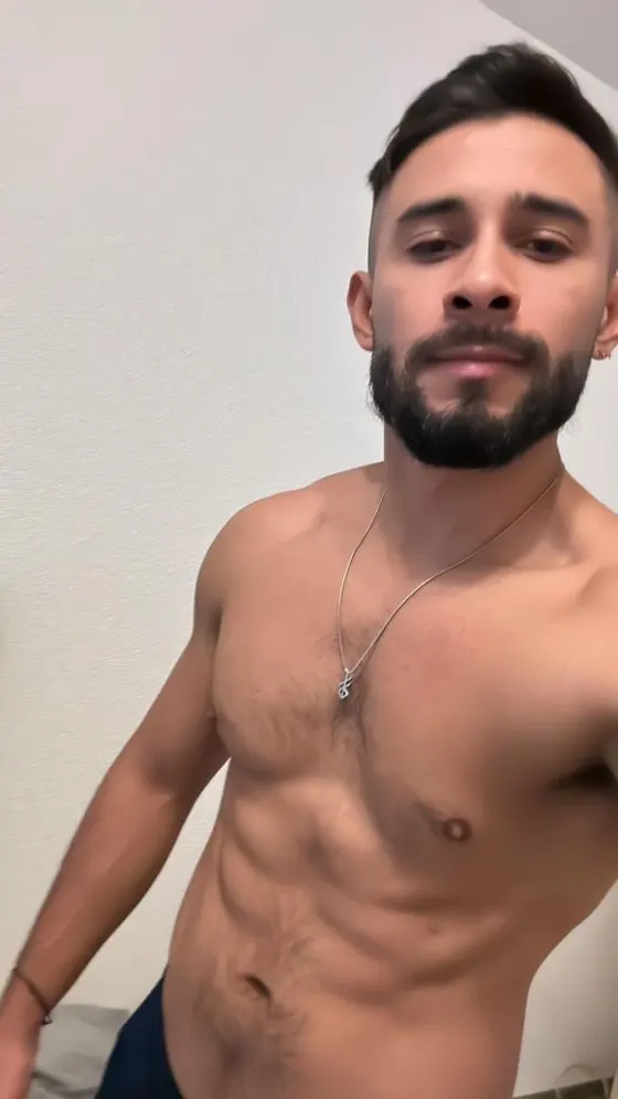 Theo, male escort in Dubai — photo 3