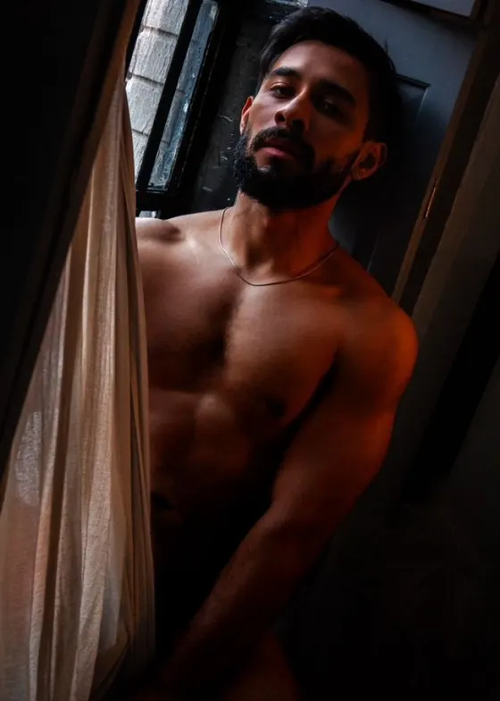 Theo, male escort in Dubai — photo 7