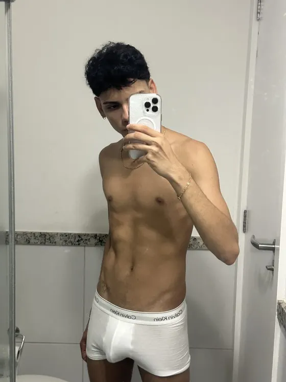 Theo, Brazilian male escort in Dubai