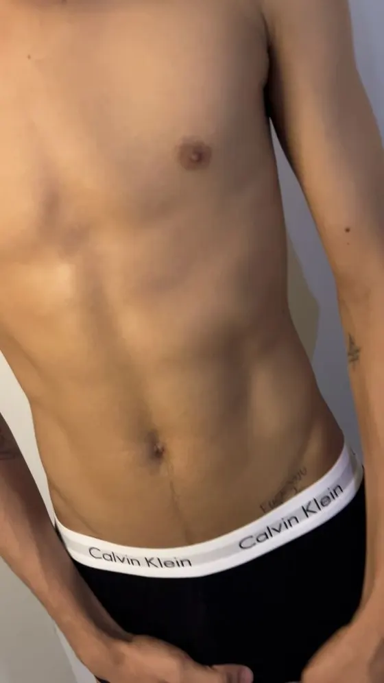 Theo, Brazilian male escort in Dubai — photo 5