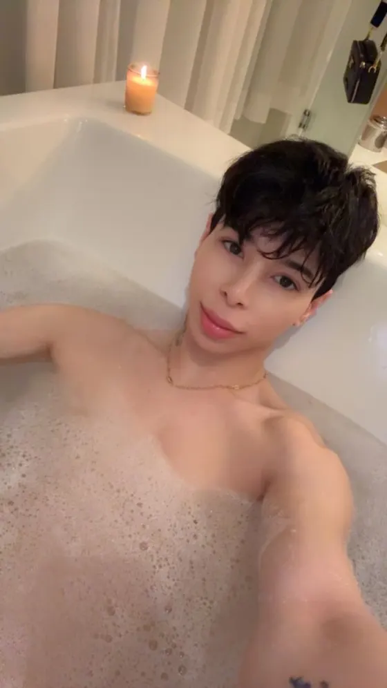 Theo, Brazilian male escort in Dubai — photo 10