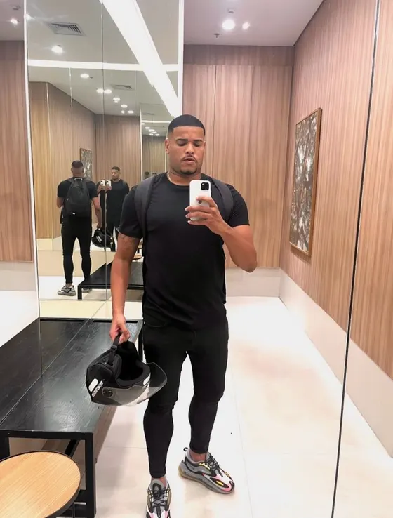 Victor, Brazilian male escort in Dubai — photo 8