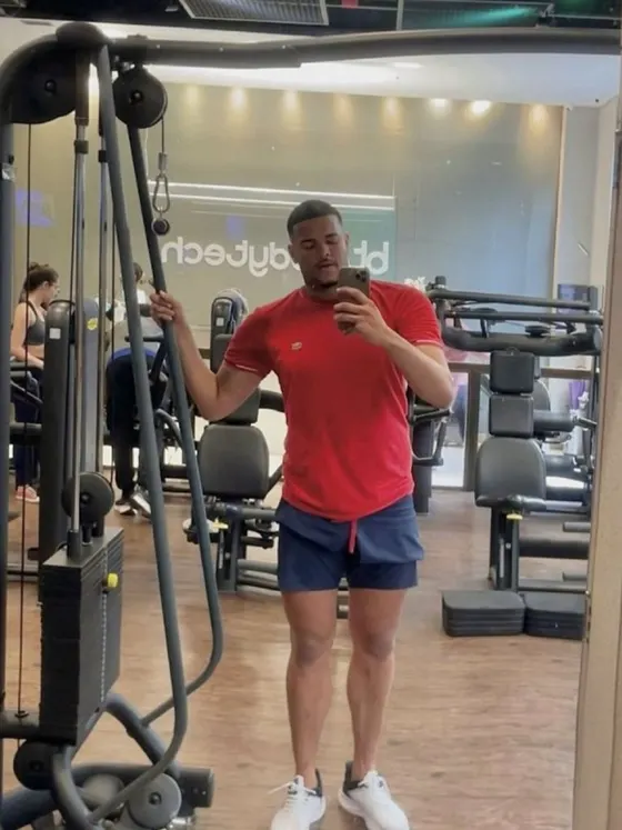Victor, Brazilian male escort in Dubai — photo 9