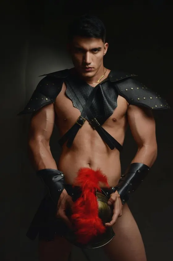 Victor, male escort in Dubai — photo 3