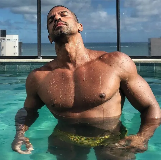 Vince, Brazilian male escort in Dubai — photo 10