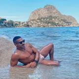 Vince, Brazilian male escort in Dubai — photo 4
