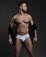 Vince, male escort in Dubai — photo 2