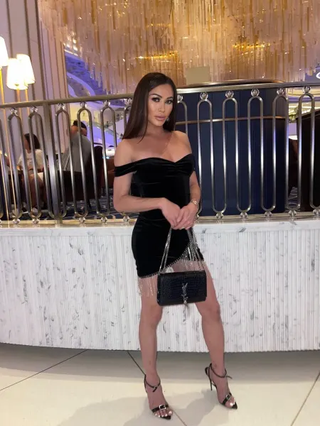 Alessia, Asian trans escort in Dubai — photo 13