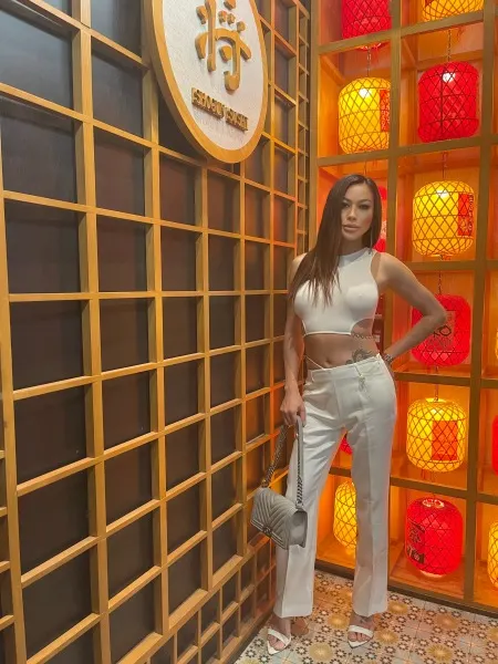 Alessia, Asian trans escort in Dubai — photo 18