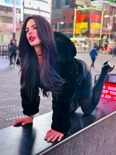 Alessia, trans escort in Dubai — photo 4