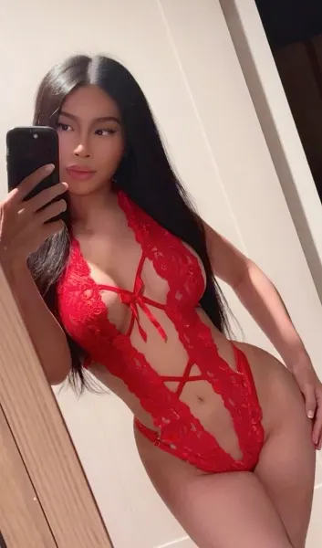 Alessia, Asian trans escort in Dubai
