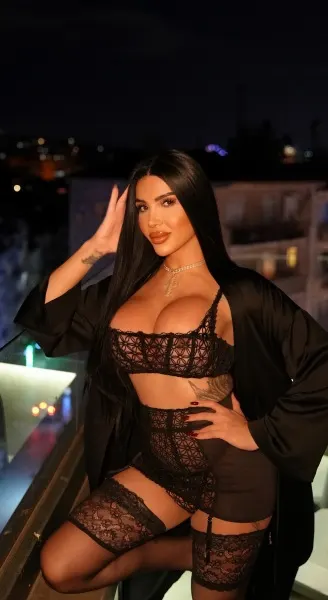 Aline, trans escort in Dubai — photo 10