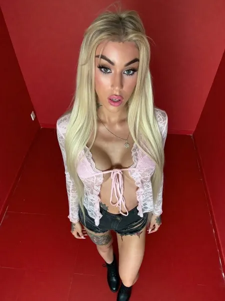Aline, Russian trans escort in Dubai — photo 11