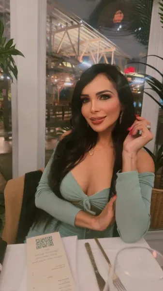 Aline, trans escort in Dubai — photo 6