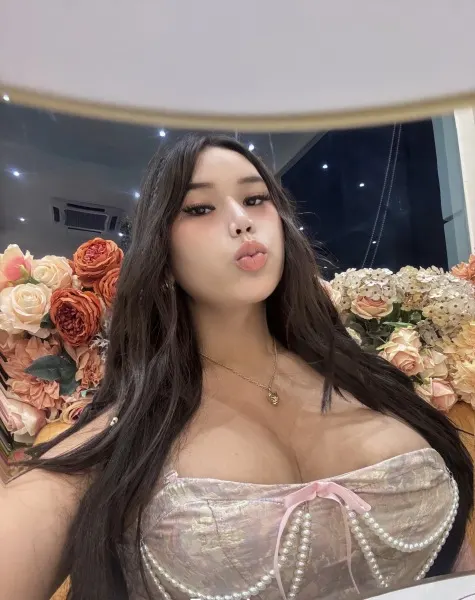 Aline, Asian trans escort in Dubai — photo 6