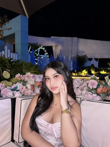 Aline, Asian trans escort in Dubai — photo 8