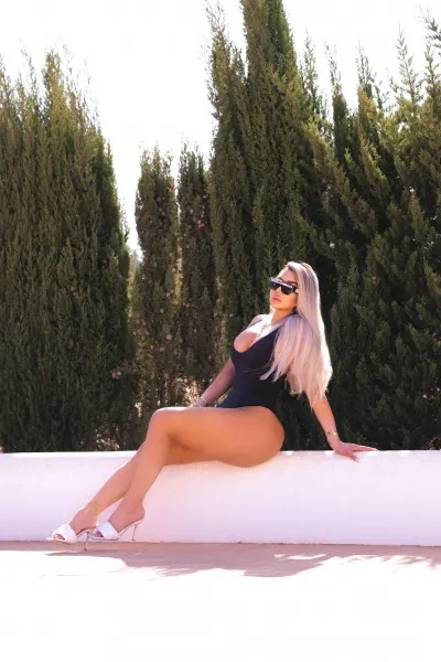 Amanda, Brazilian trans escort in Dubai — photo 5